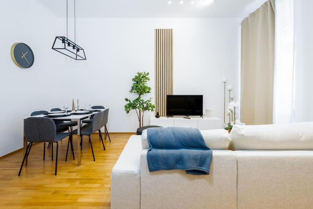 Orestaliving - Spacious 2Br On The Danube Canal 维也纳 外观 照片