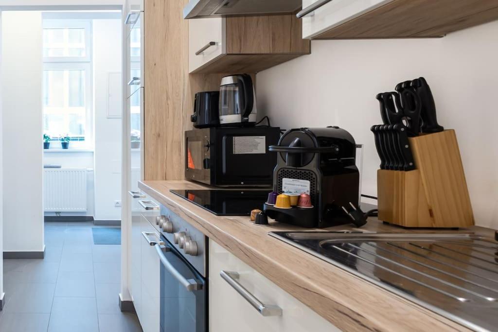 Orestaliving - Spacious 2Br On The Danube Canal 维也纳 外观 照片